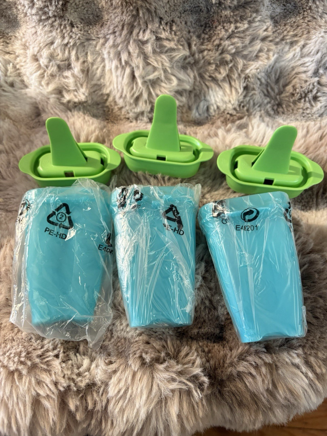 Tupperware Lollitups Popsicle Molds Set of 3 Blue Green Interlocking