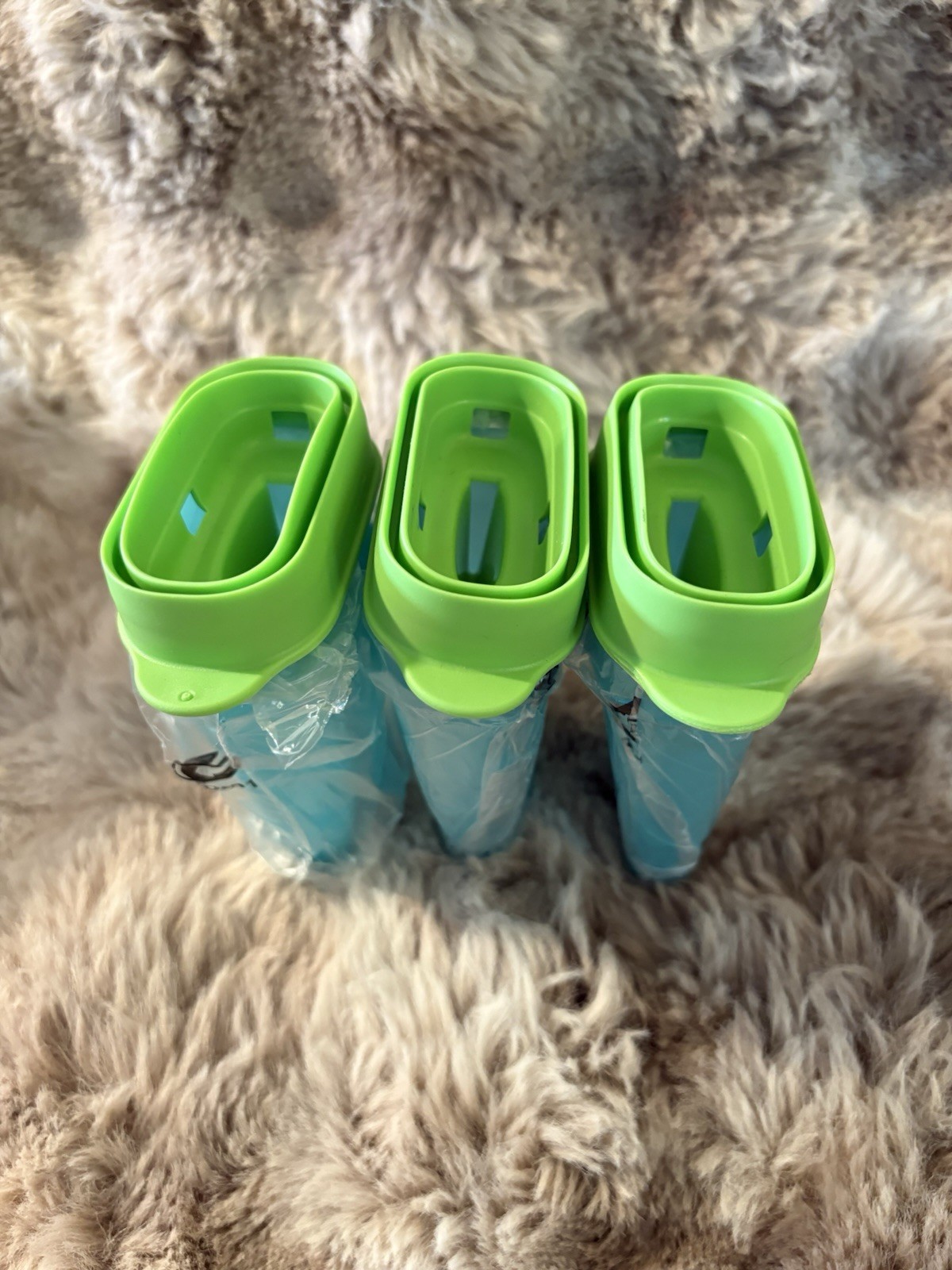 Tupperware Lollitups Popsicle Molds Set of 3 Blue Green Interlocking - Image 3